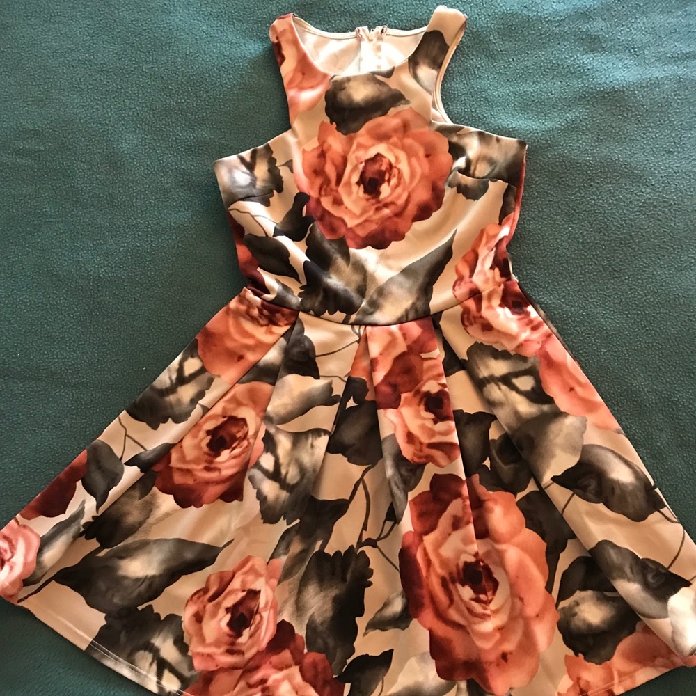 Cute Flowery Summer Dress